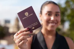 Ciudadanos con pasaporte desde el 2017 podrán renovarlo 100 % en línea (Presidencia)