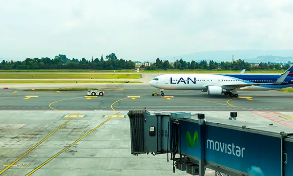 avion-aeropuerto-aereoshutterstock.jpg