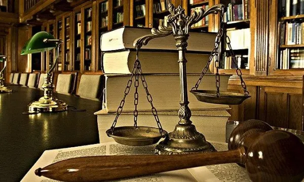 derecho-justicia-malletebigstock5.jpg