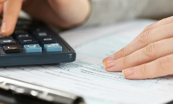 contador-impuestos-cuentas2big-1509242107.jpg