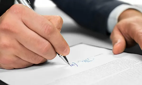 contrato-firma-documentobig-1509242245.jpg