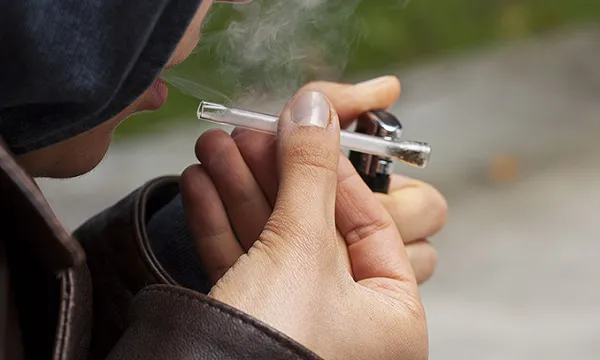 drogadiccion-marihuana-fumadorbig-1509241639.jpg