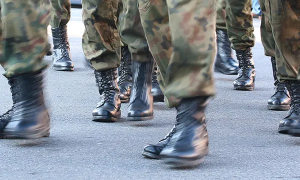 militares-botas-camufladoshut-1509241749.jpg
