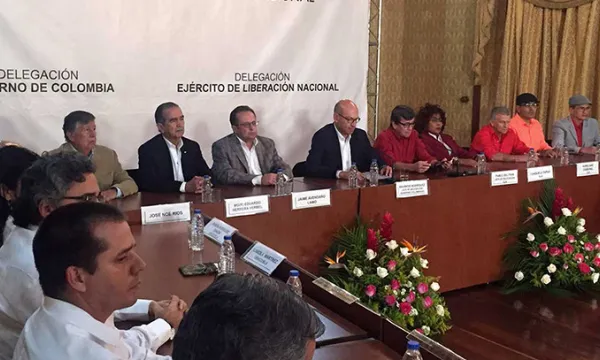 negoaciaciones-eln-presidencia-1509242011.jpg