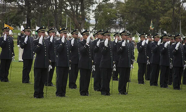 policia-nacional-fuerzas-armadasponal-1509241769.jpg