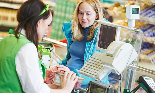 Ley de bolsas plásticas: Consumidores pagan el costo de un producto que  antes recibían gratis