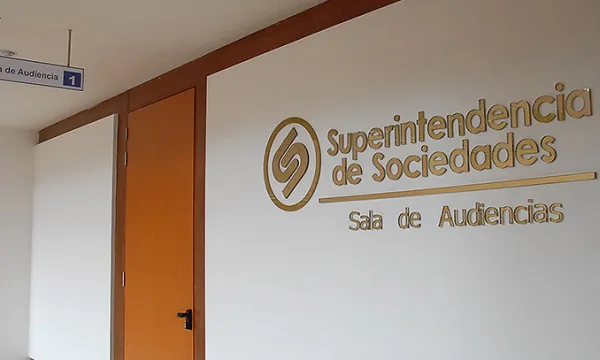 supersociedades-audiencia6hp-1509241859.jpg