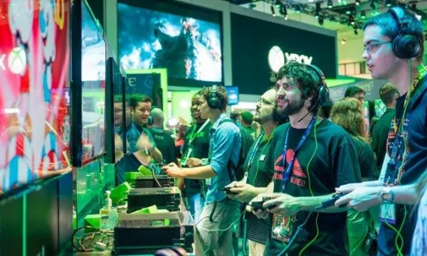 videojuegos-amigos-divesionbigstock.jpg