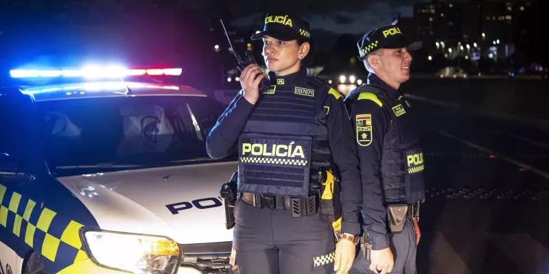 Policía Nacional presenta nuevo uniforme - Última Hora