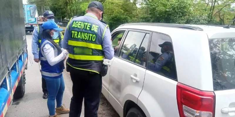 Formulan cargos a organismos de tránsito que habrían omitido controles a transporte publico ilegal (Supertransporte)