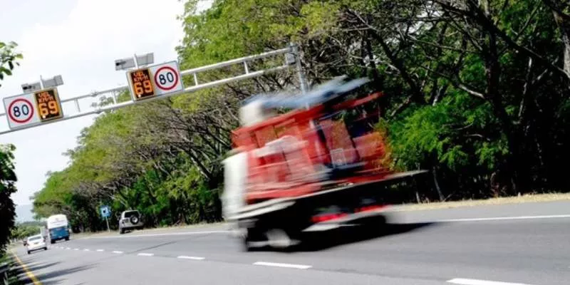 Copia de fotomulta debe enviarse al presunto infractor dentro de los tres días hábiles siguientes a su validación (Mintransporte)