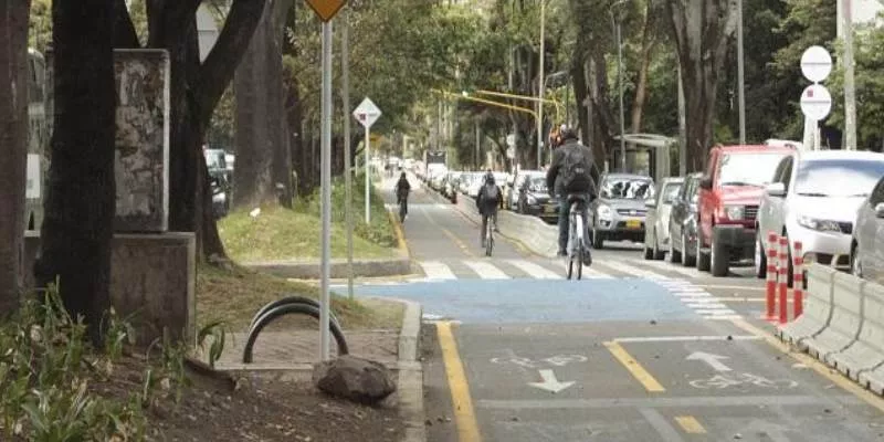 Bicicletas pueden transitar por vías públicas, aunque existan ciclorrutas adyacentes, siempre que no exista restricción (Alcaldía)