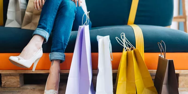 mujer-compras-bolsasfreepik.jpg