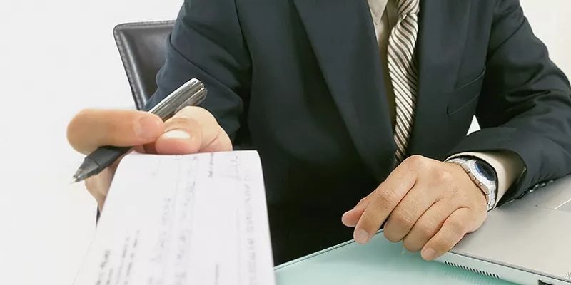 cheque-firma-documento1think-1509241808.jpg