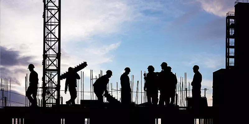 construccion-obreros-trabajadores2shut-1509241999.jpg