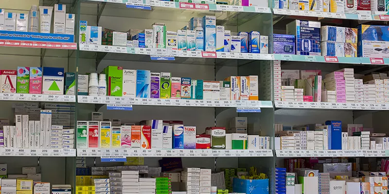 drogueria-medicamento-farmacia1big-1509242253.jpg