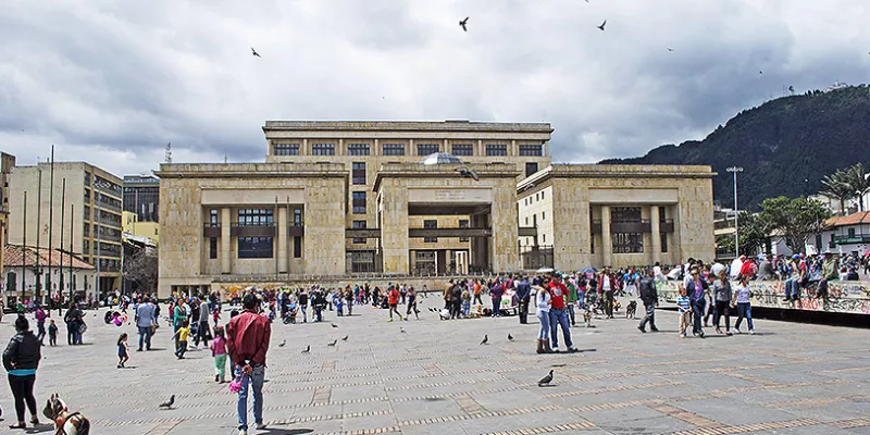 palaciodejusticia-plazadebolivar-bogotamac-1509241695.jpg