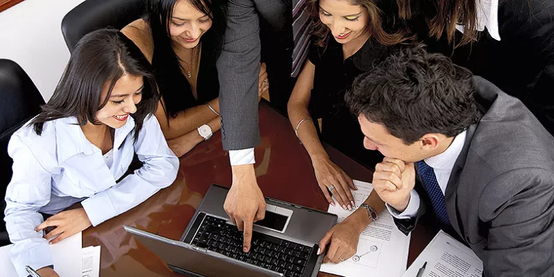 reunion-trabajo-oficina1think-1509241675.jpg
