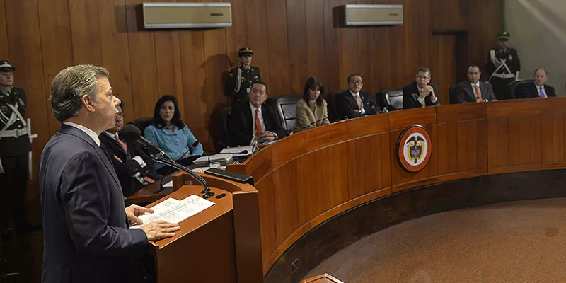 santos-corteconstitucional-plebiscitopres-1509241720.jpg