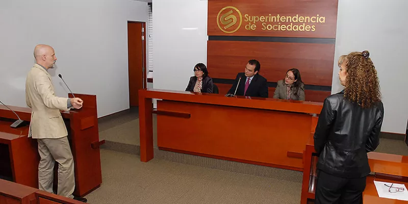 supersociedades-audiencia3hp-1509241773.jpg