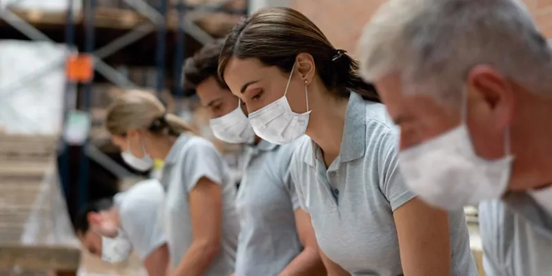 trabajadores-tapabocas-seguridadgettyimages.jpg